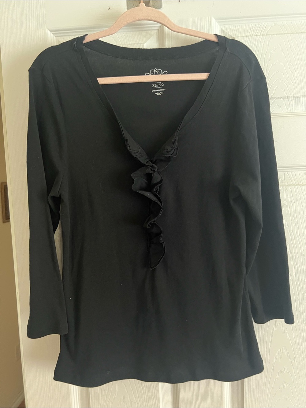 Old Navy Black Ruffle V-Neck Long Sleeve Top XL